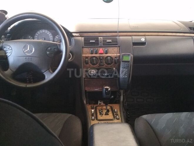 Mercedes E 240 1999, 265,000 km - 2.4 л - Şəmkir