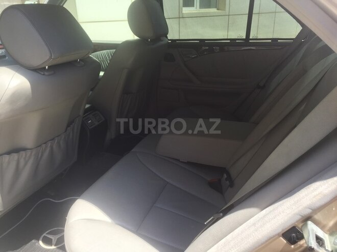 Mercedes E 240 2001, 202,000 km - 2.6 л - Bakı