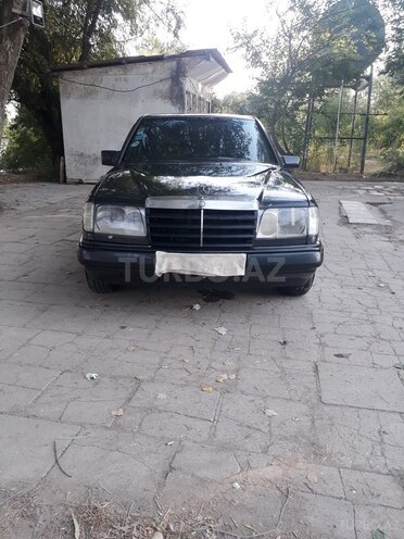 Mercedes E 200 1993, 400,566 km - 2.0 l - Bakı