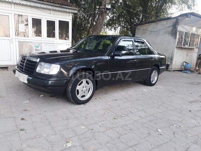 Mercedes E 200 1993, 400,566 km - 2.0 l - Bakı