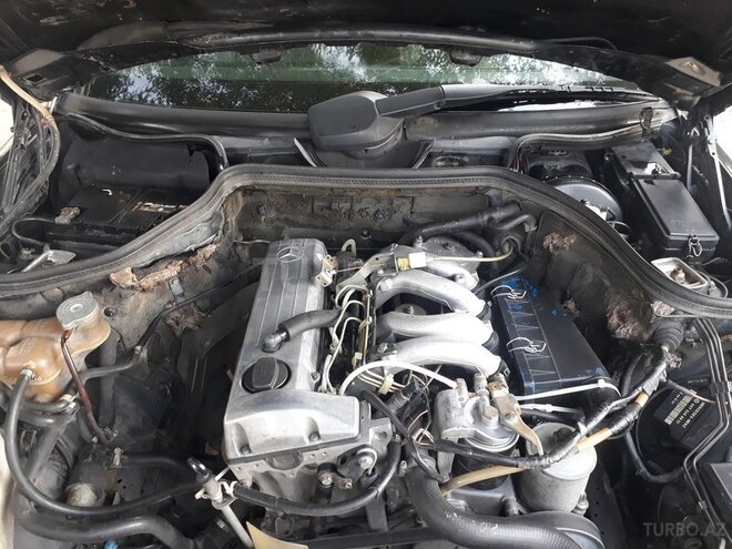 Mercedes E 200 1993, 400,566 km - 2.0 l - Bakı