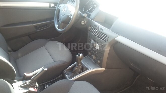 Opel Astra 2006, 163,000 km - 1.4 l - Bakı