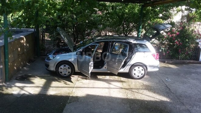 Opel Astra 2006, 163,000 km - 1.4 l - Bakı