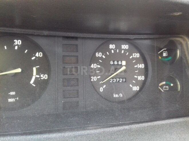 GAZ Sobol 2001, 23,721 km - 2.3 l - Bakı