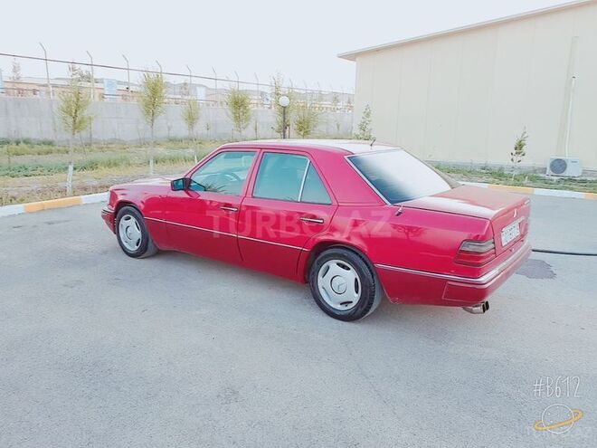 Mercedes E 280 1992, 279,943 km - 2.8 l - Gəncə