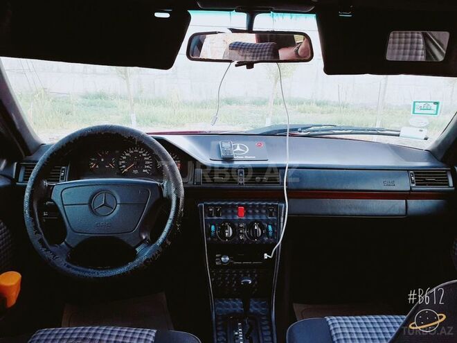 Mercedes E 280 1992, 279,943 km - 2.8 l - Gəncə