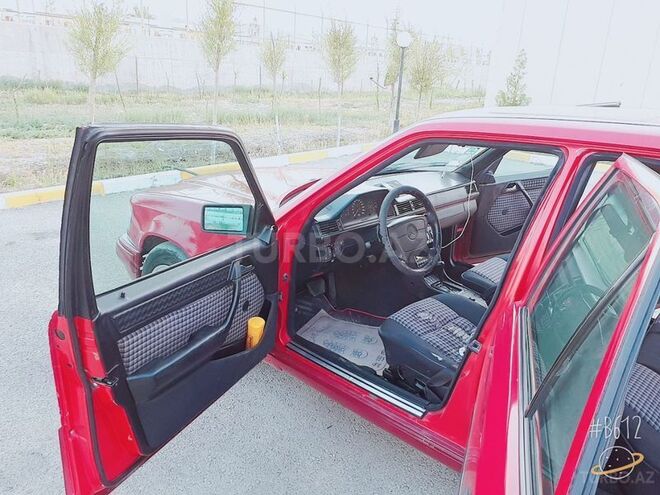 Mercedes E 280 1992, 279,943 km - 2.8 l - Gəncə