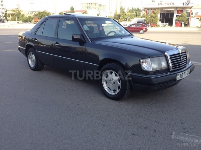 Mercedes E 230 1993, 345,000 km - 2.3 l - Sumqayıt
