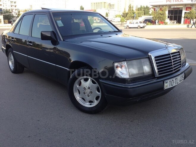 Mercedes E 230 1993, 345,000 km - 2.3 l - Sumqayıt