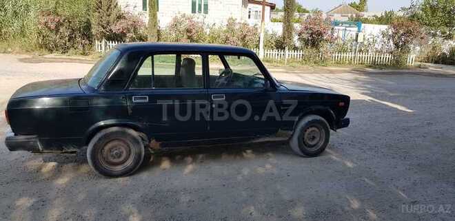 LADA (VAZ) 2107 2002, 265,000 km - 1.6 l - Salyan