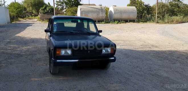 LADA (VAZ) 2107 2002, 236,000 km - 1.6 l - Salyan