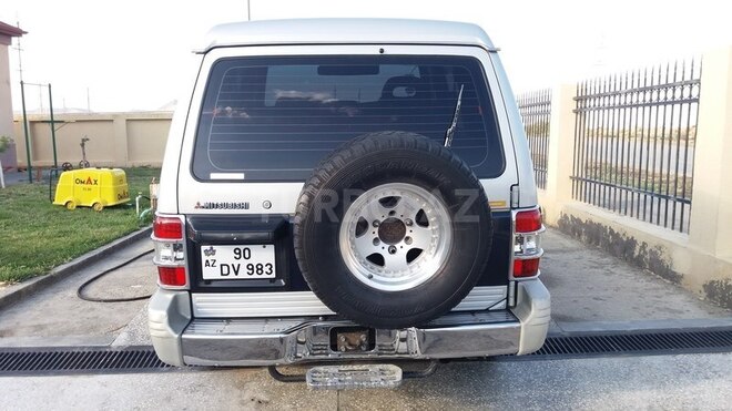 Mitsubishi Pajero 1995, 252,000 km - 2.8 л - Bakı