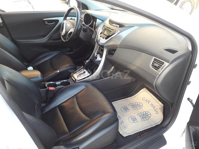 Hyundai Elantra 2010, 130,000 km - 1.6 л - Bakı