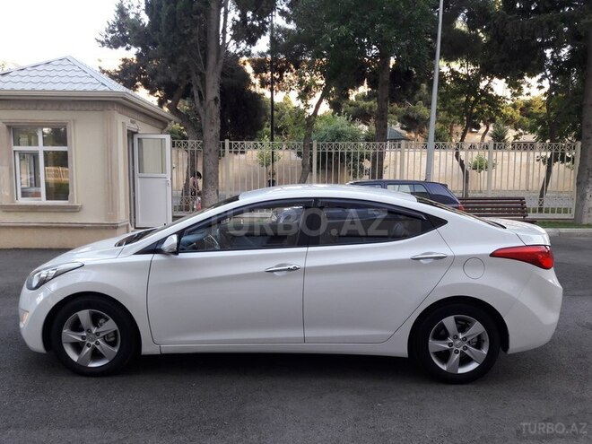 Hyundai Elantra 2010, 130,000 km - 1.6 л - Bakı