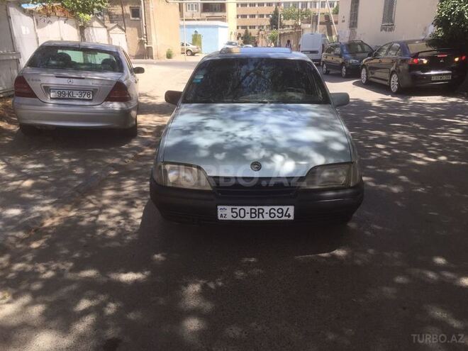 Opel Omega 1987, 197,000 km - 2.0 л - Bakı
