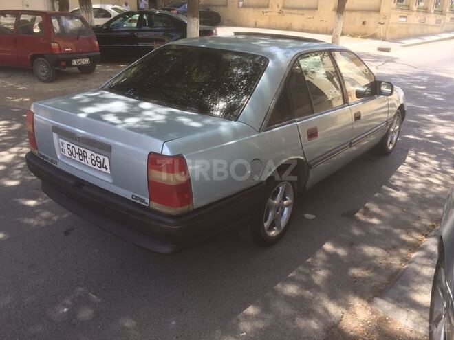 Opel Omega 1987, 197,000 km - 2.0 л - Bakı