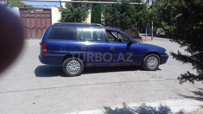 Opel Astra 1996, 240,000 km - 1.6 l - Bakı