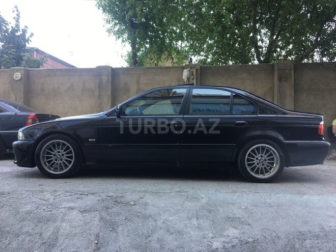 BMW 528 2000, 215,500 km - 2.8 l - Bakı