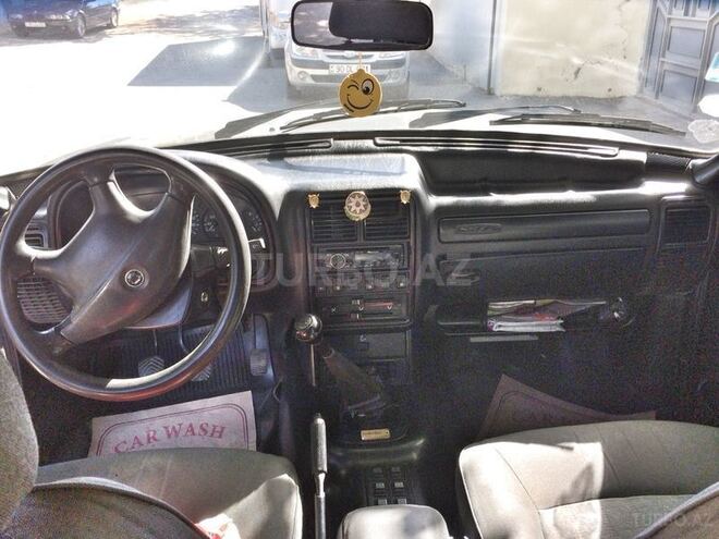 GAZ 31105 2003, 999,999 km - 2.3 л - Bakı