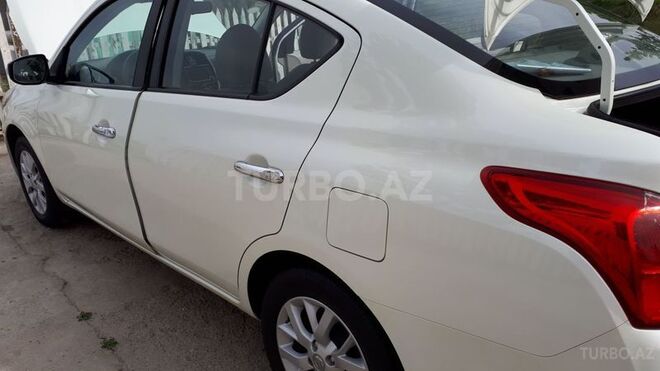 Nissan Sunny 2014, 76,500 km - 1.5 л - Ağsu