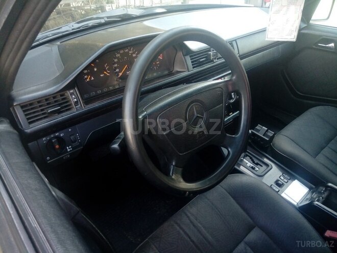 Mercedes E 220 1994, 422,153 km - 2.2 l - Bakı