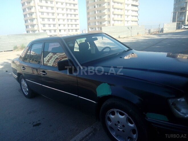 Mercedes E 220 1994, 422,153 km - 2.2 l - Bakı