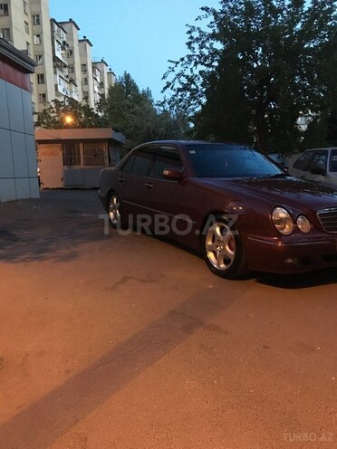 Mercedes E 240 2000, 280,000 km - 0.3 l - Bakı