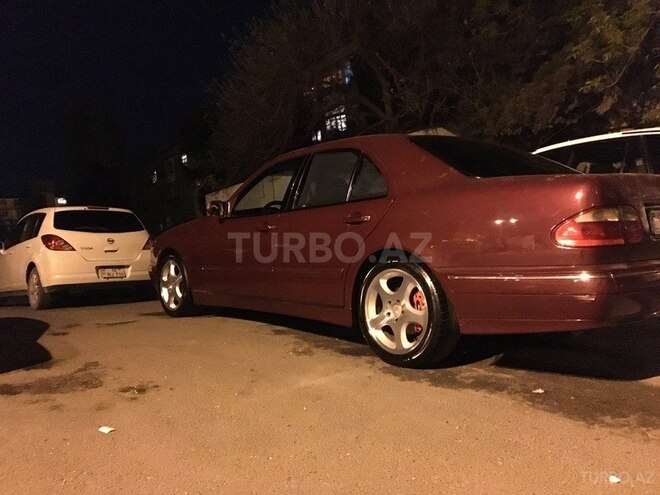 Mercedes E 240 2000, 280,000 km - 0.3 l - Bakı