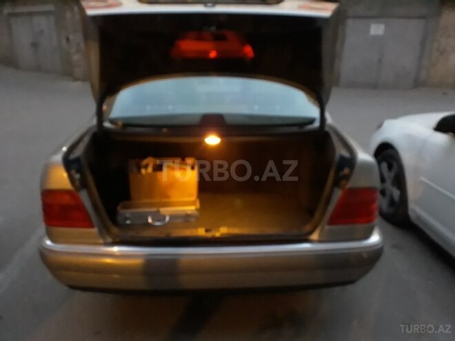 Mercedes E 230 1996, 399,000 km - 2.3 l - Bakı