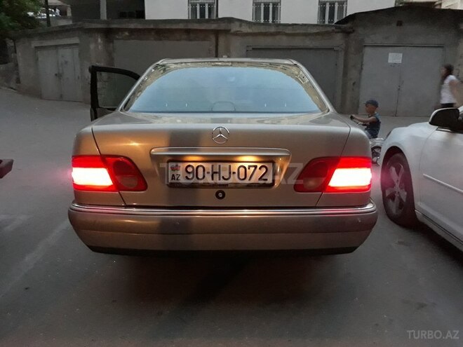 Mercedes E 230 1996, 399,000 km - 2.3 l - Bakı