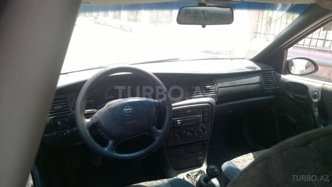 Opel Vita 1996, 205,338 km - 2.0 l - Sumqayıt
