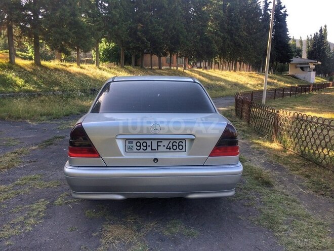 Mercedes C 180 1998, 250,000 km - 1.8 л - Qax
