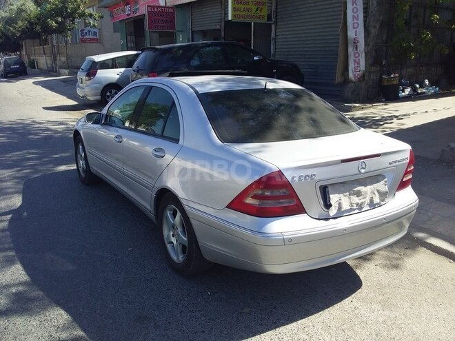 Mercedes C 200 2000, 245,630 km - 2.0 л - Bakı