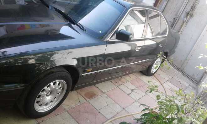 BMW 525 1991, 295,000 km - 2.5 l - Astara