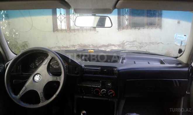 BMW 525 1991, 295,000 km - 2.5 l - Astara
