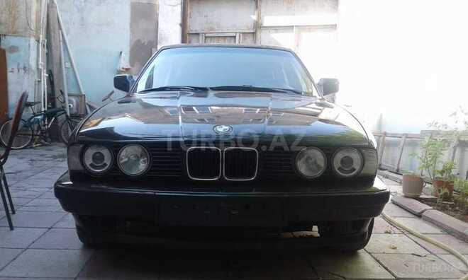 BMW 525 1991, 295,000 km - 2.5 l - Astara