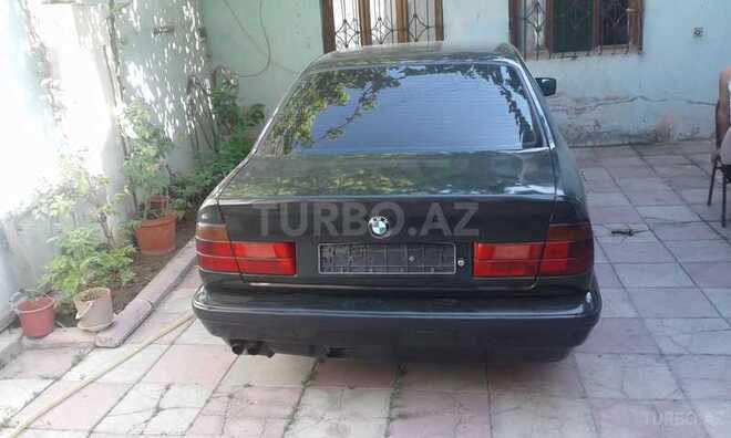 BMW 525 1991, 295,000 km - 2.5 l - Astara