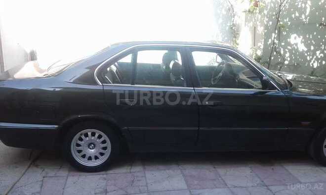 BMW 525 1991, 295,000 km - 2.5 l - Astara