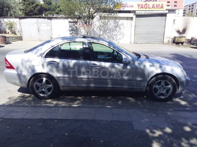 Mercedes C 200 2000, 245,630 km - 2.0 л - Bakı