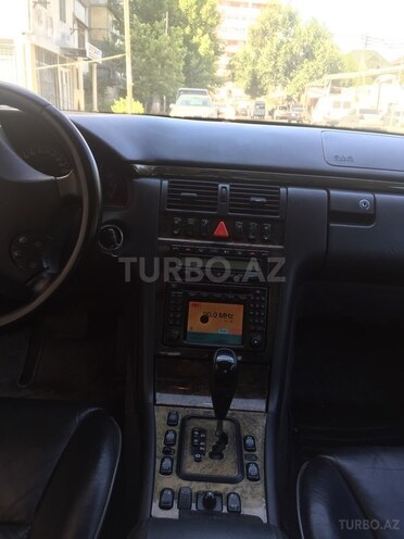 Mercedes E 240 2000, 22,000 km - 2.6 l - Bakı