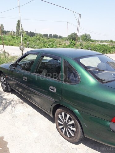 Opel Vectra 1997, 200,000 km - 1.6 l - Xaçmaz