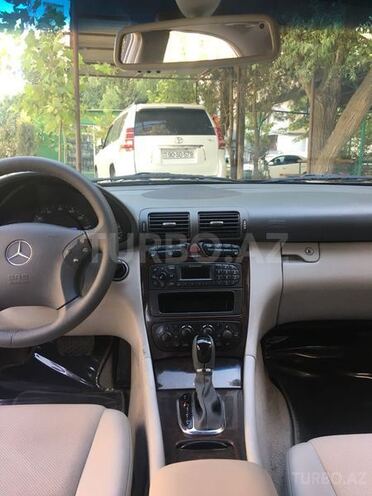 Mercedes C 240 2003, 224,000 km - 2.6 л - Bakı
