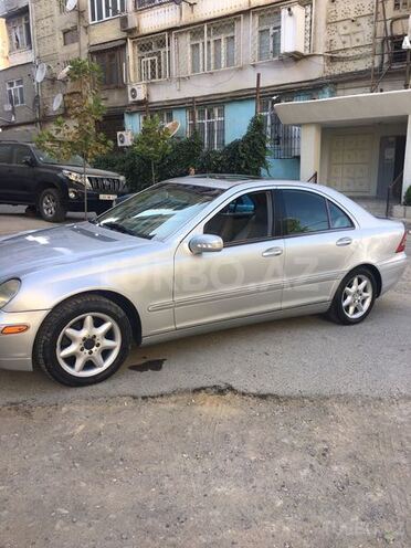 Mercedes C 240 2003, 224,000 km - 2.6 л - Bakı