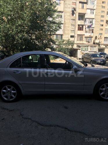 Mercedes C 240 2003, 224,000 km - 2.6 л - Bakı