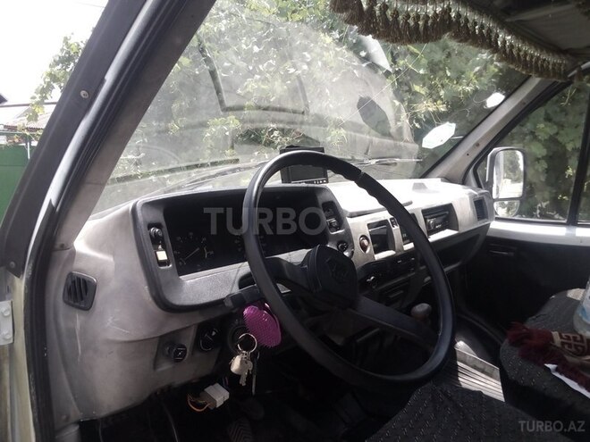 GAZ 330200 2002, 180,000 km - 2.4 l - Quba