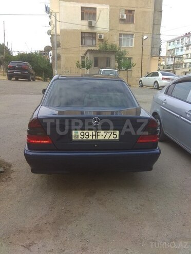 Mercedes C 200 1999, 322,837 km - 2.0 l - Bakı