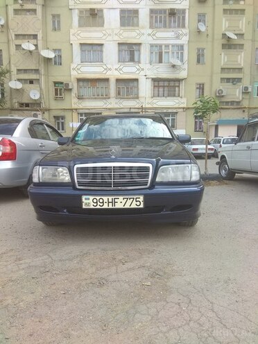 Mercedes C 200 1999, 322,837 km - 2.0 l - Bakı