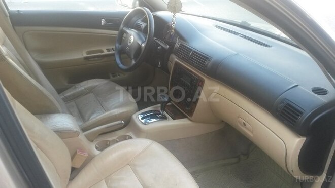 Volkswagen Passat 2002, 218,000 km - 1.8 l - Bakı