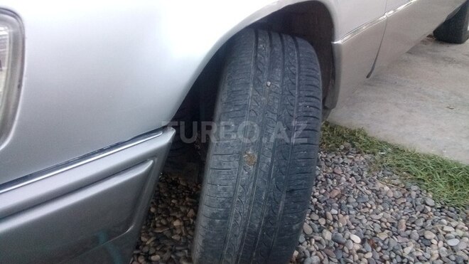 Mercedes E 250 1995, 828,737 km - 0.3 l - Saatlı