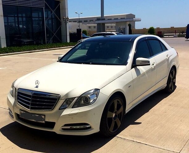 Mercedes E 250 2011, 153,000 km - 2.5 l - Bakı